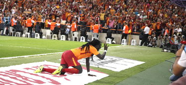 华体会手机网站-世界室内五人制足球赛中国队晋级八强，世界室内足球五人制比赛历届冠军